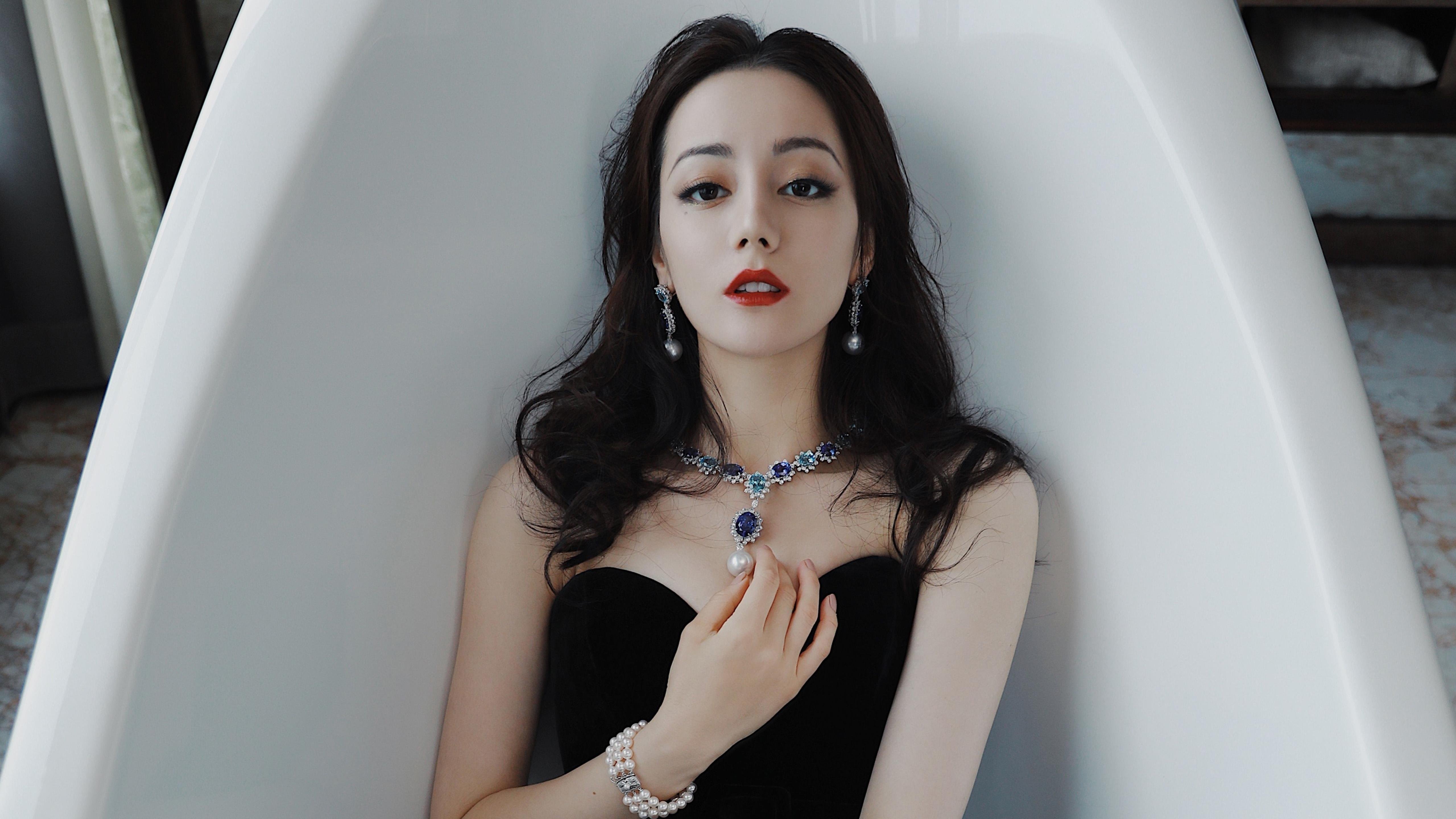 格雷琴·沃尔什连续打破赛道纪录,格雷沃斯